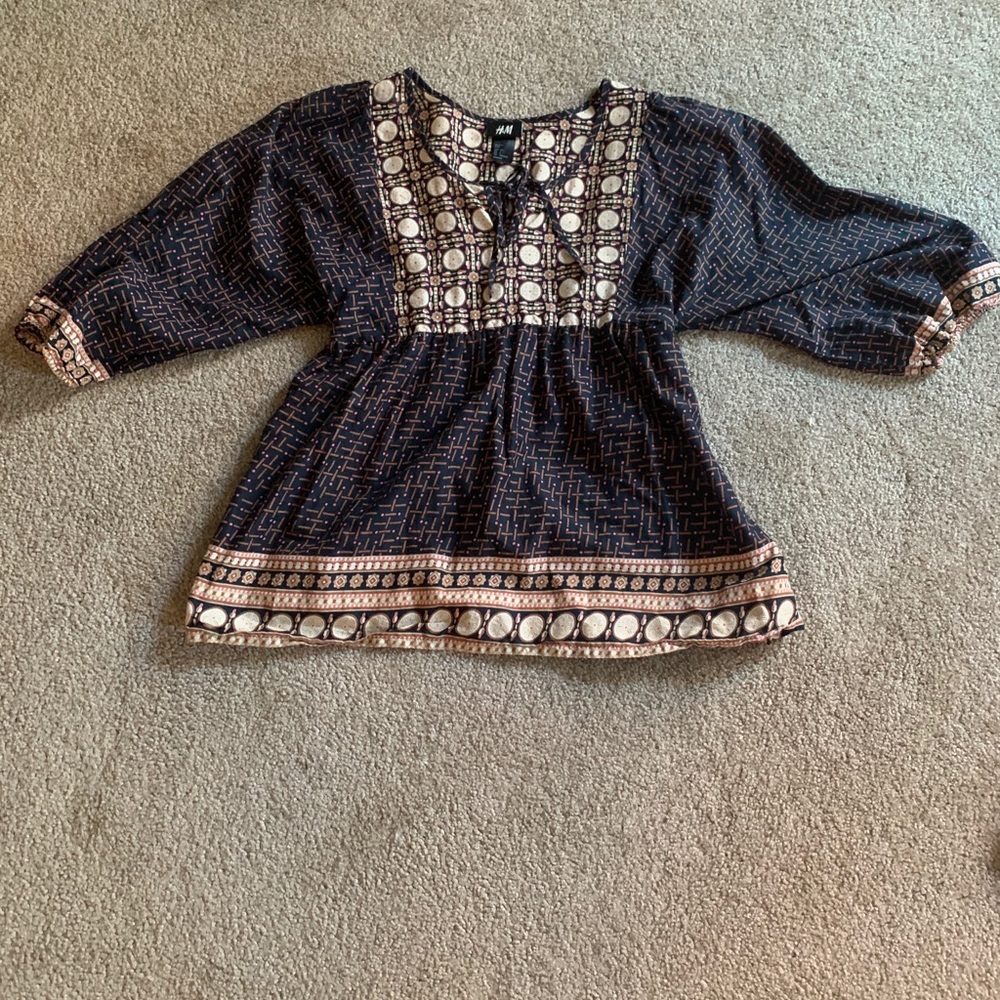 H&M top. Size 4.